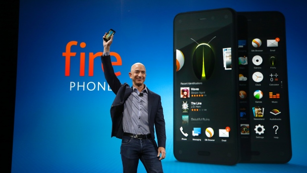 Amazon Fire Phone, l'attesa è finita schermo 3d e controlli spaziali feat