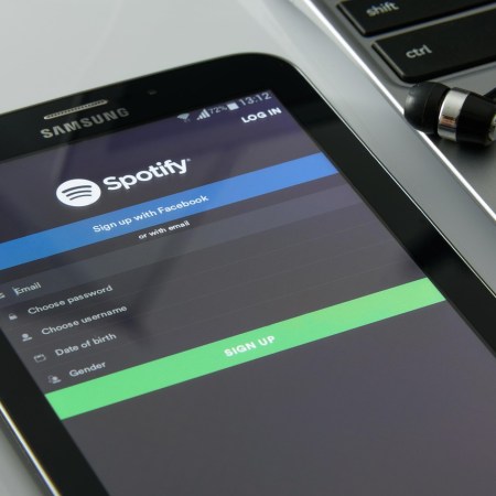 Spotify testa Page Match: la funzione che sincronizza libri cartacei e audiolibri